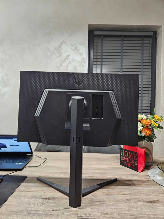 LG Ultragear 27GS75Q-B 180HZ( 200HZ O.C)