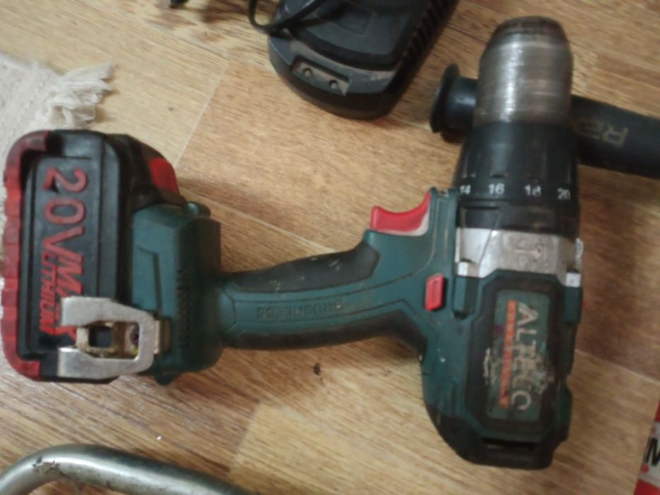 Продам шуруповерт со шнеком