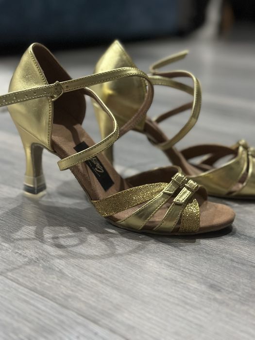 Протам туфли для танцев