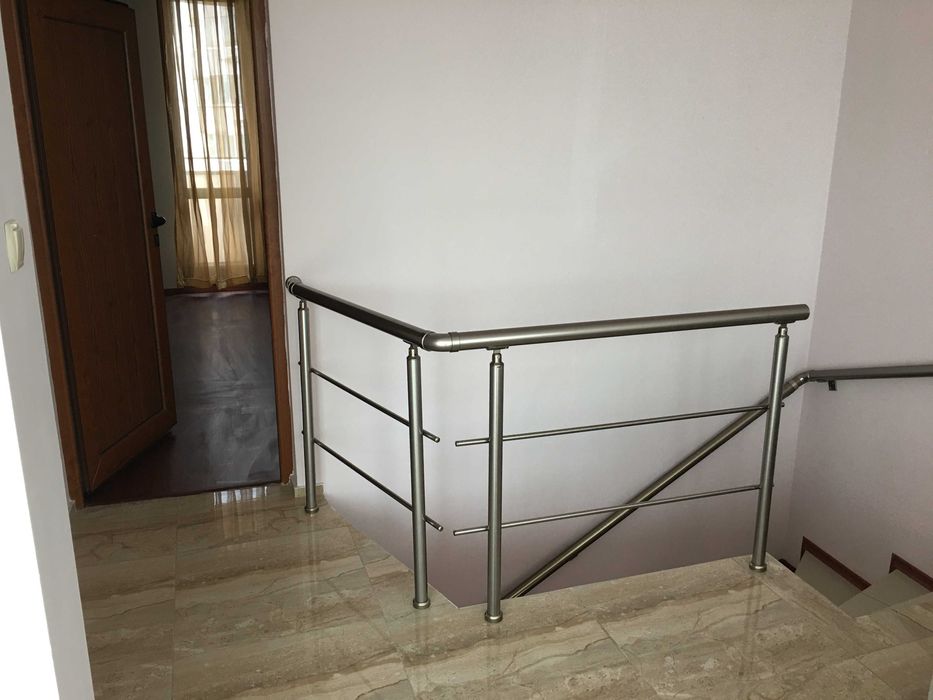 Лукс! Многостаен и Двоен Гараж - 152 кв.метра- Площад Лаврентий