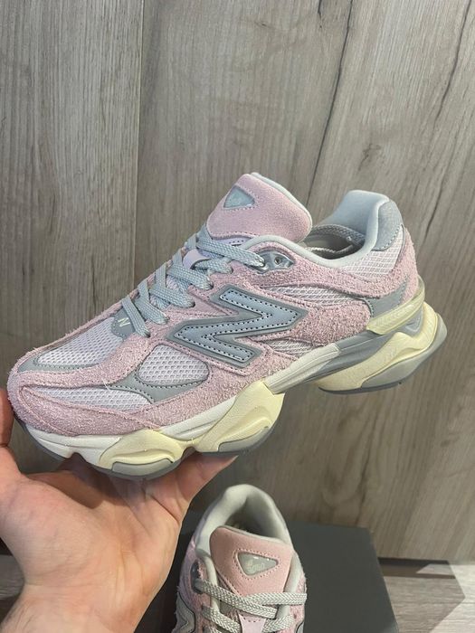 38 New Balance 9060