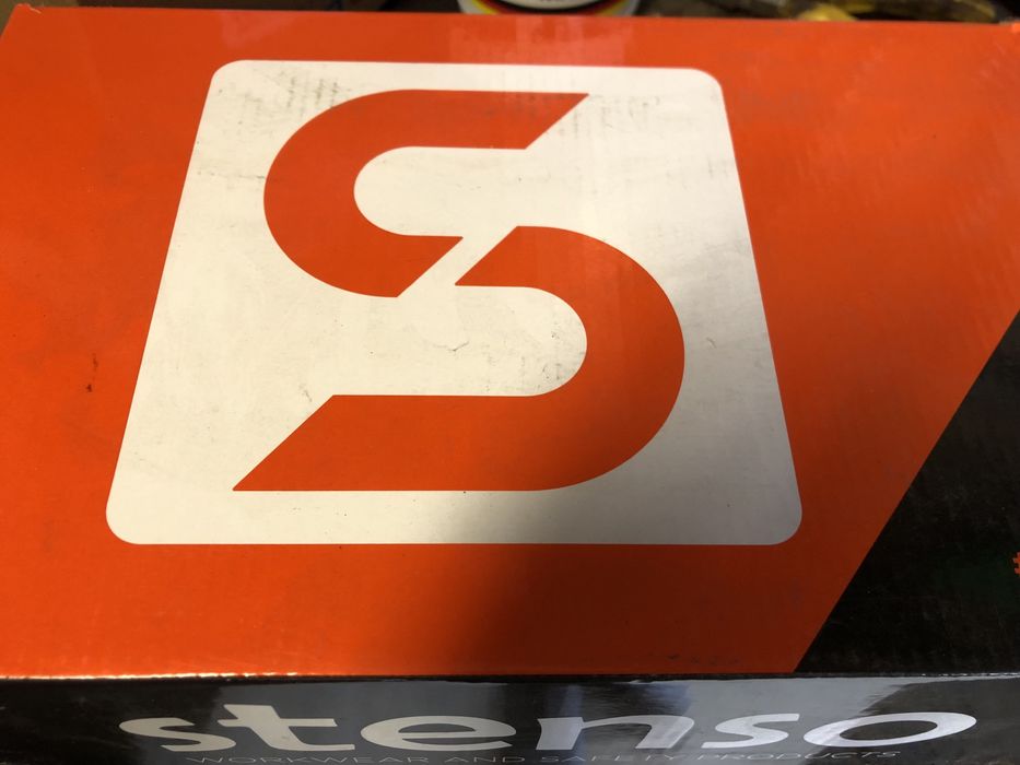 Работни обувки с твърди бомбета