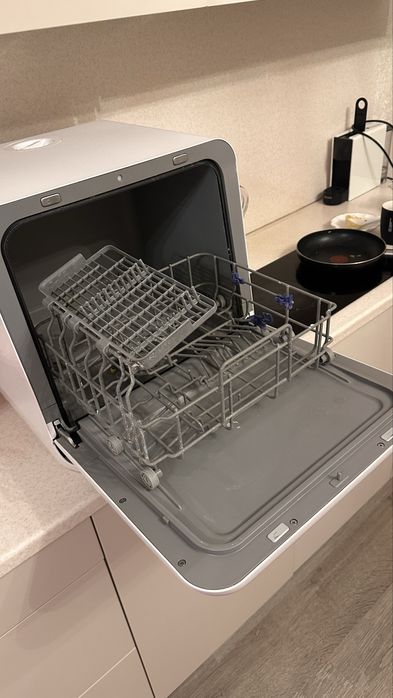 Посудомоечная машина, нужен ремонт, настольная