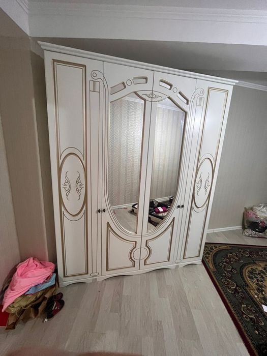 Продается шкаф для одежды