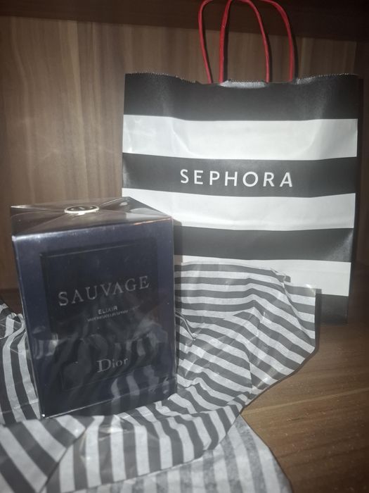 Vand Parfum Dior Sauvage Elixir 100ml sigilat, detin si bonul fiscal