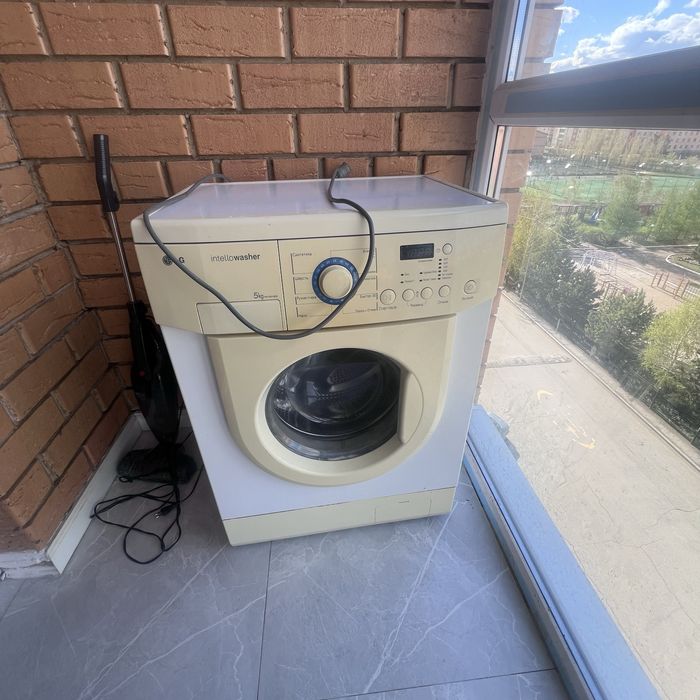 Продам стиральную машину