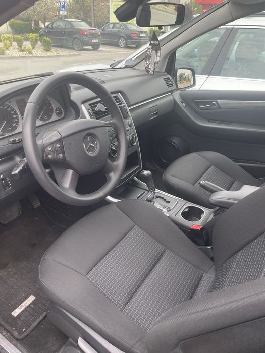 Mercedes B 180 cutie automata