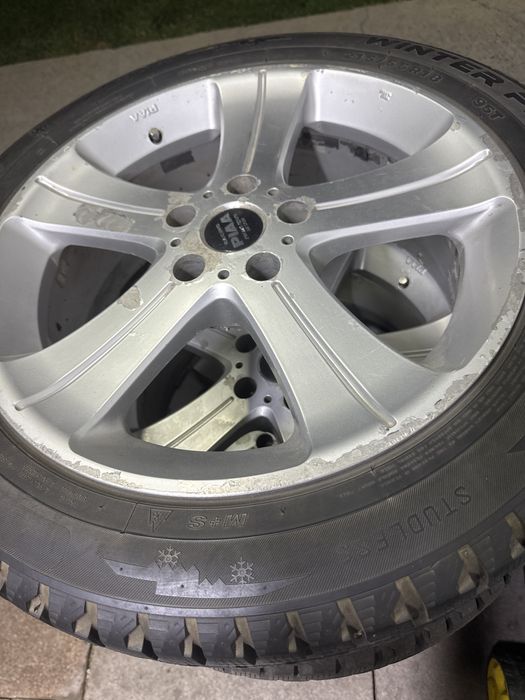 Титанки с зимней резиной