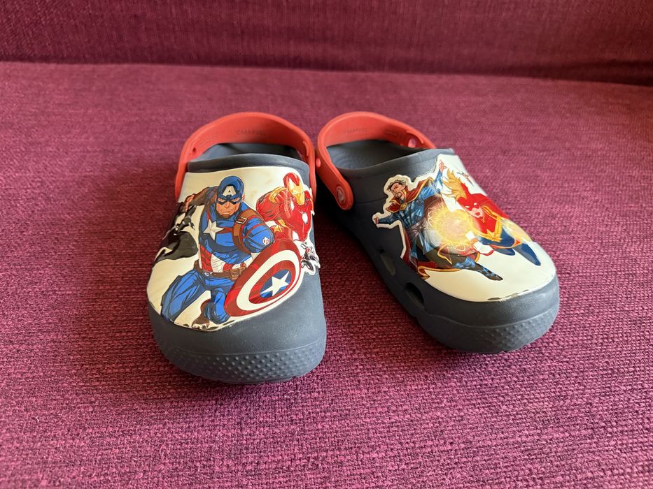 Papuci Crocs Avengers J2 (nr 33-34)