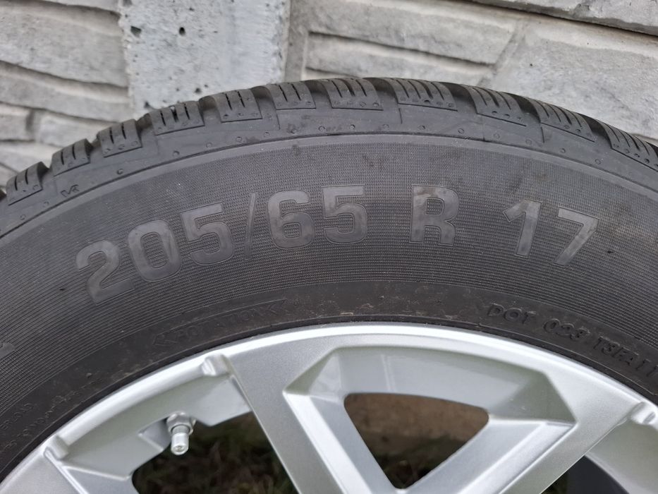 Джанти с нови зимни гуми 17 Bmw X1 ,X2 -5х112