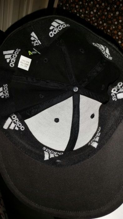 Sapa Flat originala Addidas