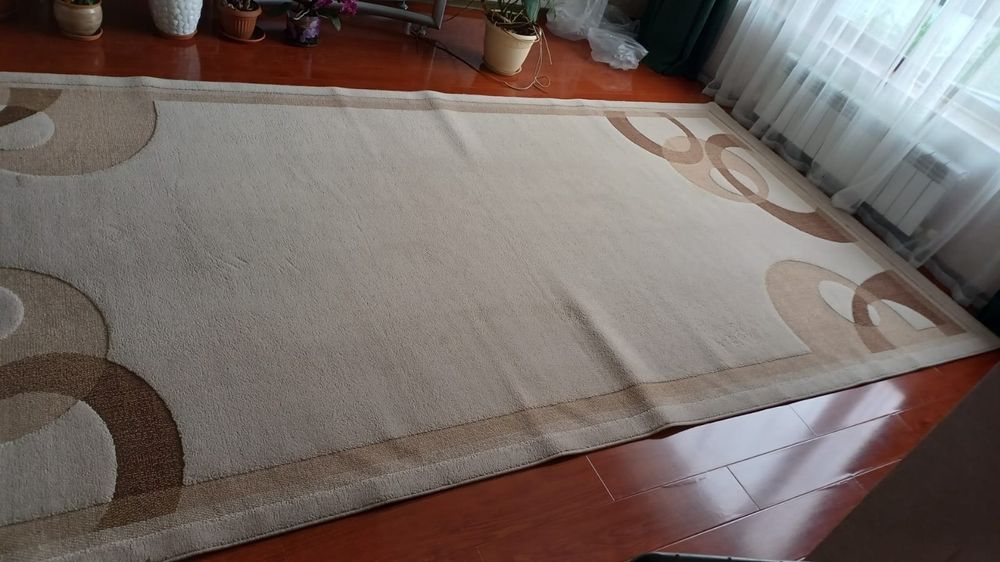 Ковры продам 2×3 и 2×4