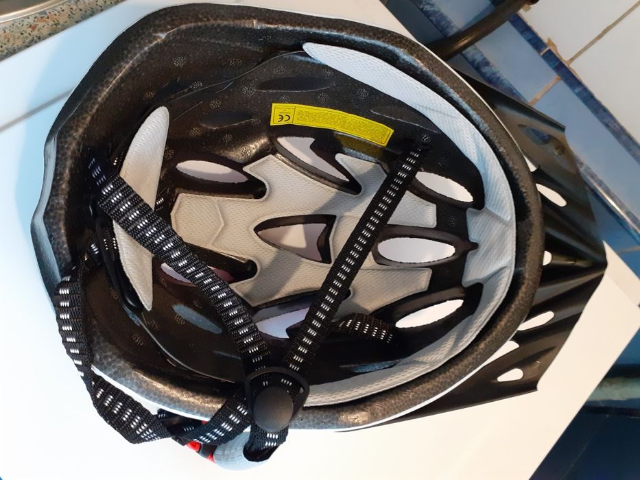 Шлем велосипедный новый