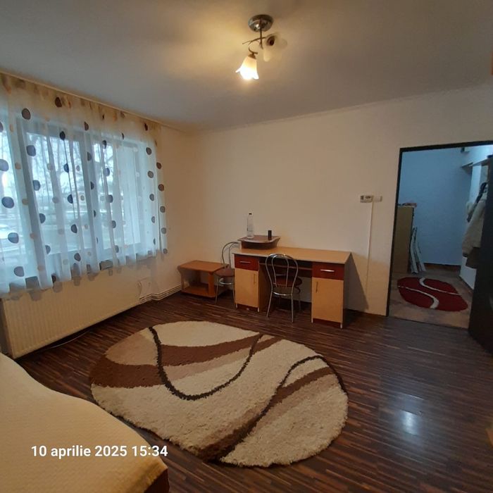 Chirie Apartament 2 Camere Parter