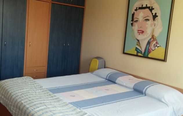 Дава се под наем Тристаен апартамент в Пловдив, Кършияка - 87 кв.м за 321.3 € - Снимка #1