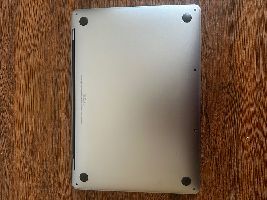 MacBook Pro 13" M1 | 16GB RAM | 1TB SSD | Touch Bar | Stare Impecabilă