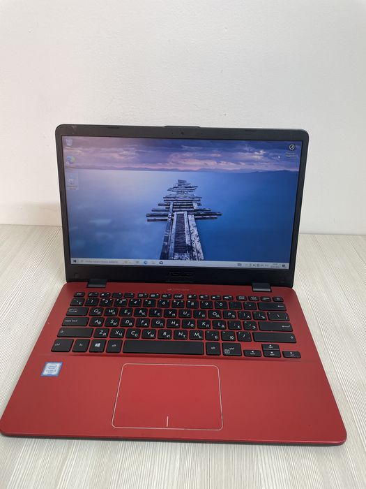 Ноутбук Asus i3-6006U