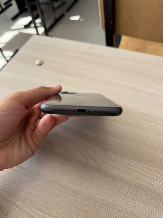 Продам Iphone 11 128gb