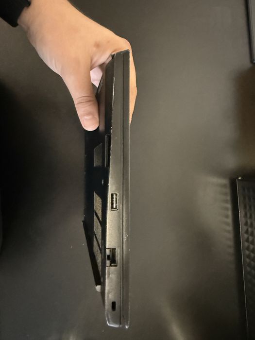 Thinkpad E14 gen 3 Ram 16 GB Ryzen 5500u SSD 240 GB