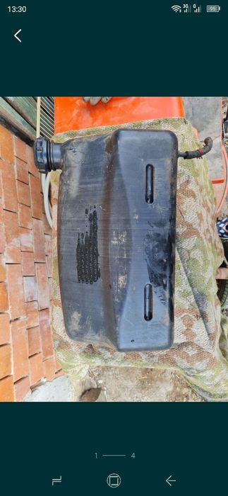 Rezervor pentru tractoras de tuns gazon
În stare buna.capacitate de ap