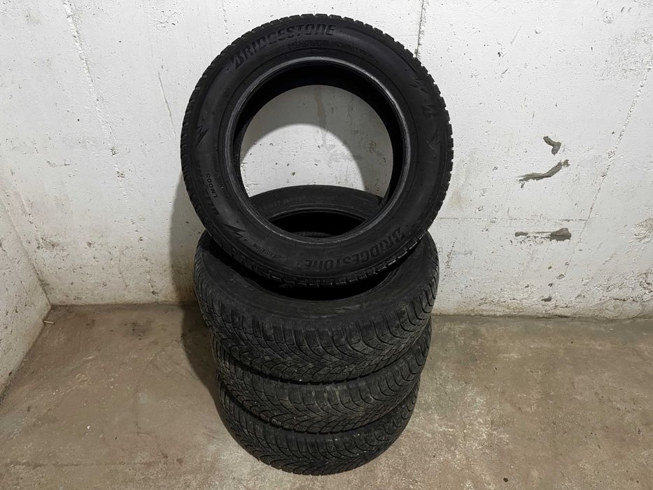 Set 4 anvelope iarna 205/60R16 Bridgestone Blizakk LM005 M+S