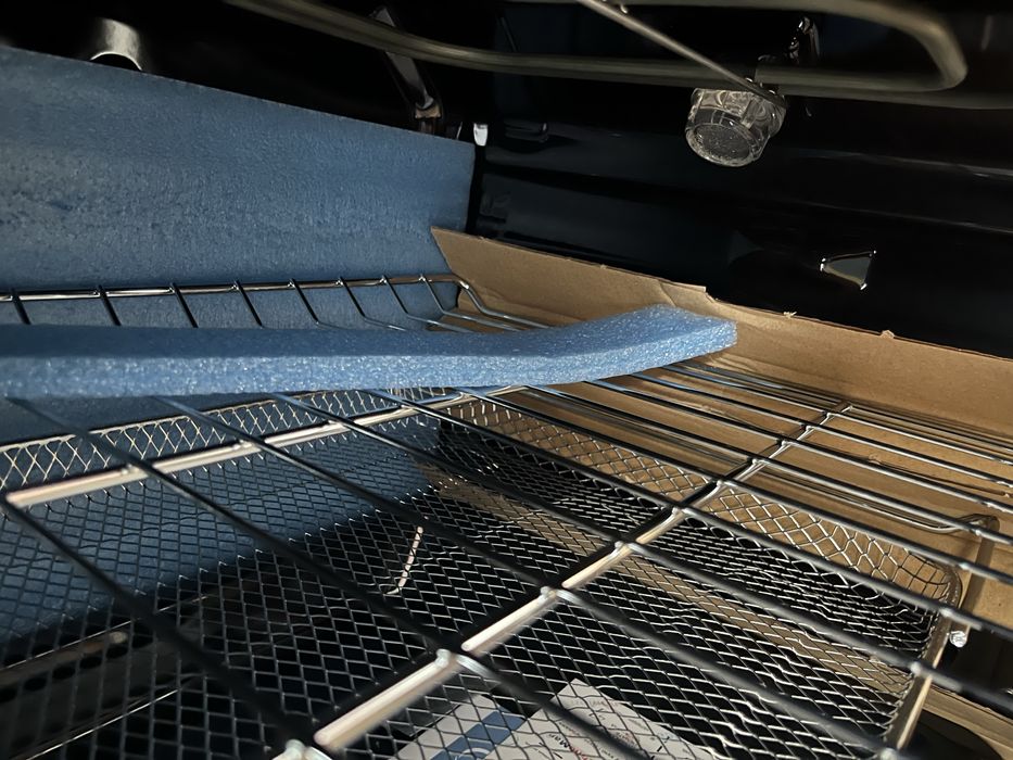 Духовой шкаф Midea