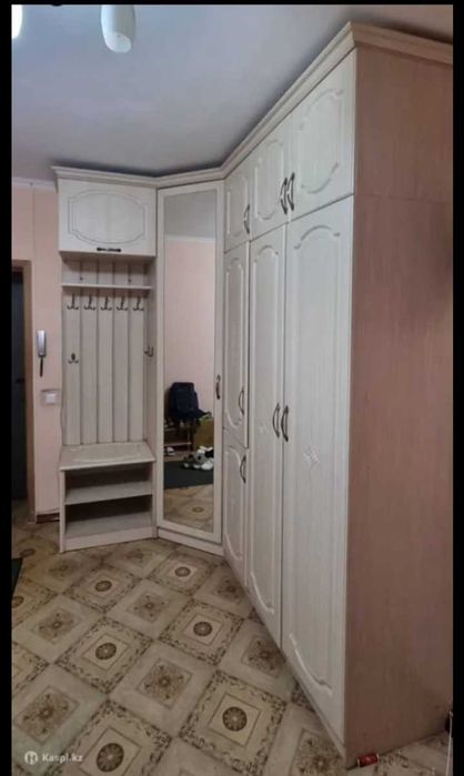 Шкаф для прихожей