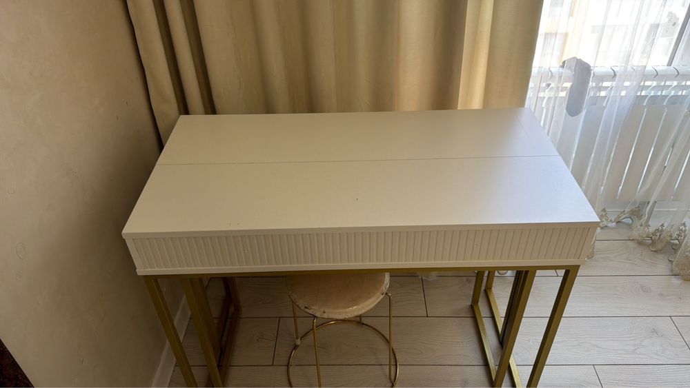 Стол трансформер квадратный для дома