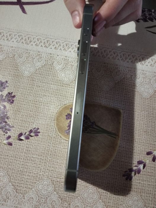 IPHONE 15 PRO  Natural Titanium