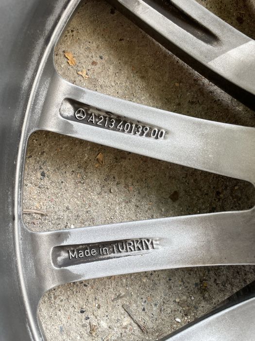 Оригинални AMG джанти Mercedes 20” - с пукнатини