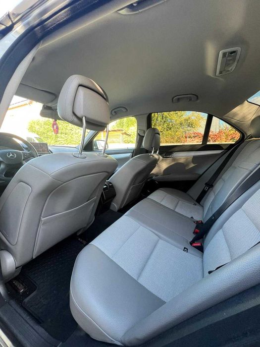 Mercedes-Benz C200 W204 Avantgarde/ Navi/ Camera/ Bluethooth