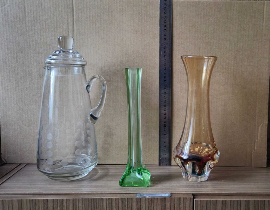 Чешские вазы и кувшины  советского  периода .