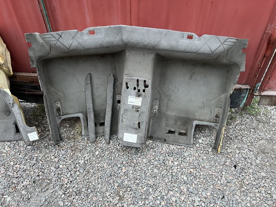 Бмв е60 панель, подлокотник, карты дверные , пластик