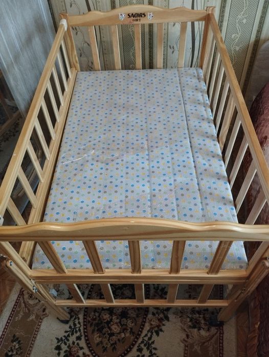 Продам детскую кроватку