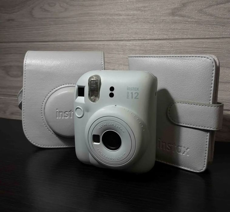 Инстакс мини 12, зеленый