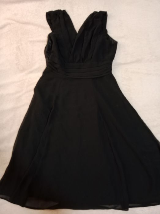 Продам женские платья