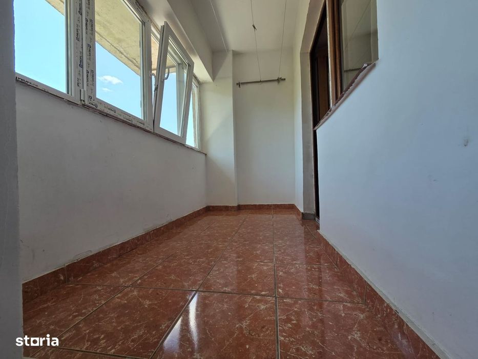 CHIRIE- Apartament 3 camere, mobilat și utilat, Etaj 3, Zona Pelican