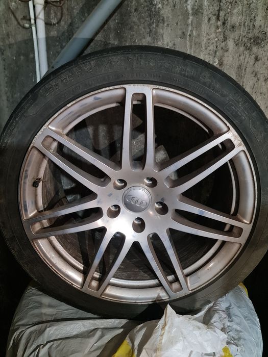 De vanzare 2 seturi de jante audi q7si a7