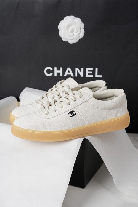 Adidasi Chanel s26