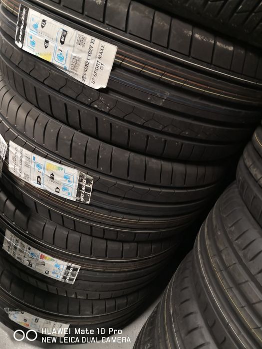 255 40 21 цола гуми нови dunlop