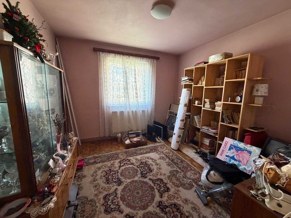 Vand Apartament 3 camere - etaj 2- Strand