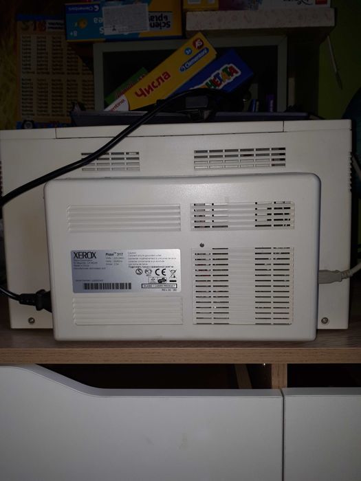 Чернобял лазарен принтер