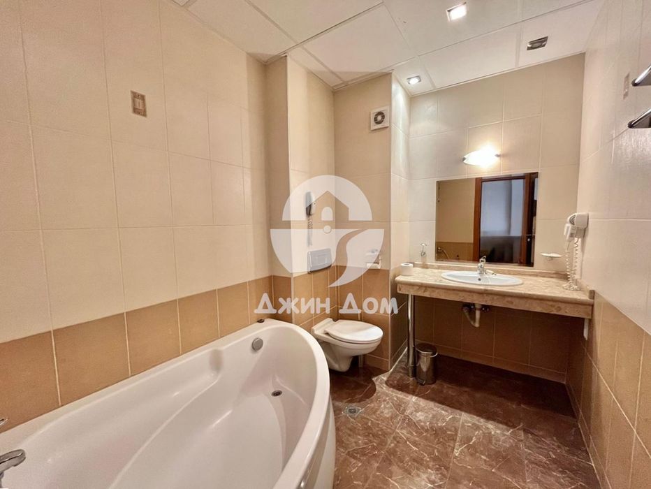 Продава се Двустаен апартамент в к.к. Слънчев бряг - 71 кв.м за 1000 €/кв.м - Снимка #3