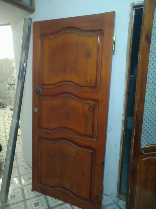 Деревянные двери