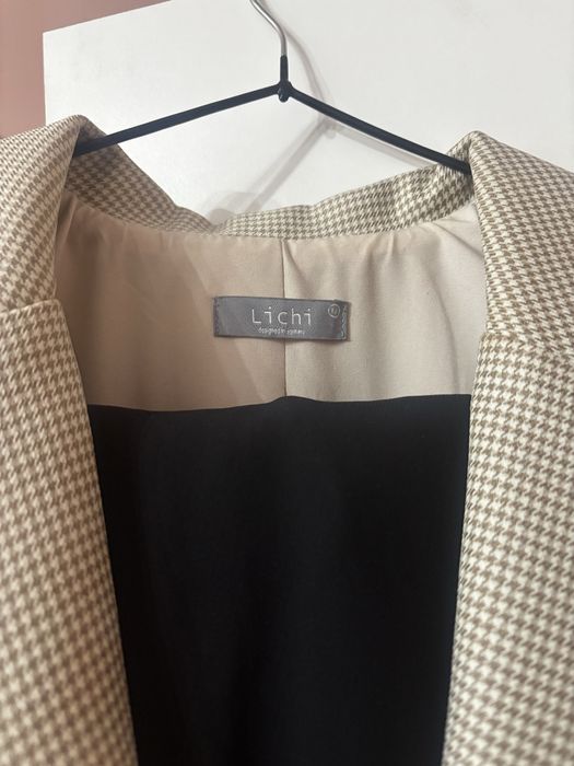 Пиджак от бренда Lichi