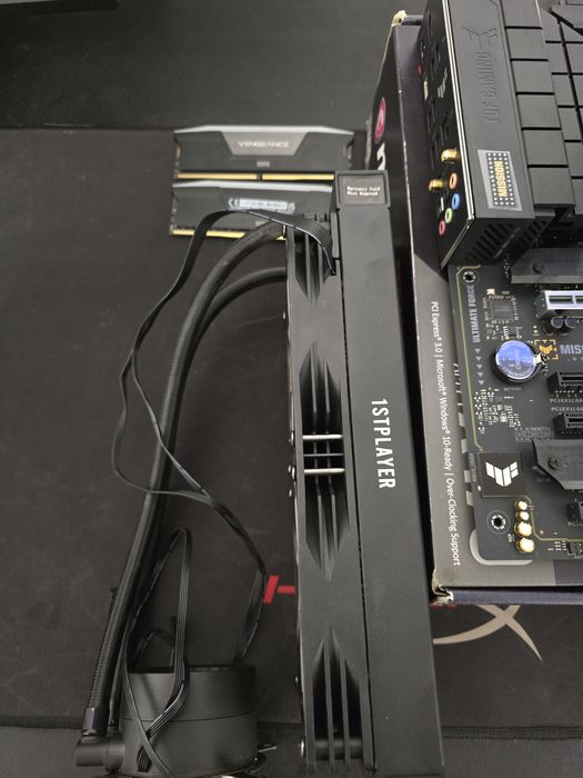 Kit Placă de bază, Procesor, Ram, Cooler AIO, Carcasă