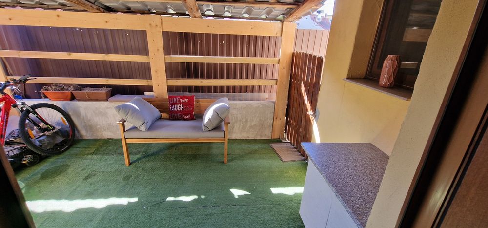 Casa 95mp curte proprie G.Doja