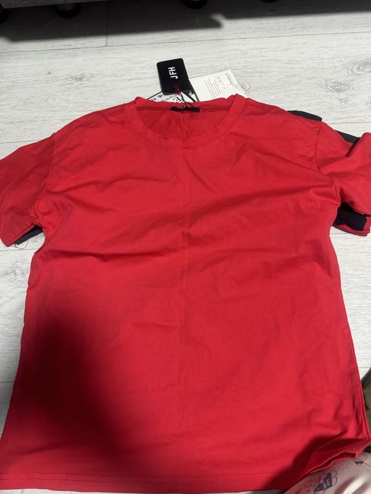 Продам футболки