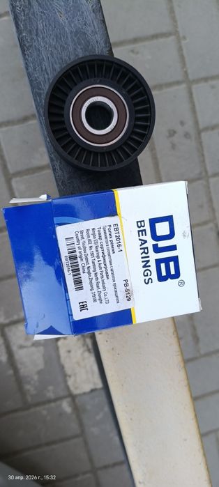 Продам ролик натяжителя ремня