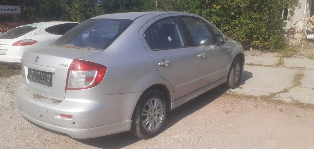 Oglinda stanga  Suzuki SX4 Berlina 1.6 benzina
